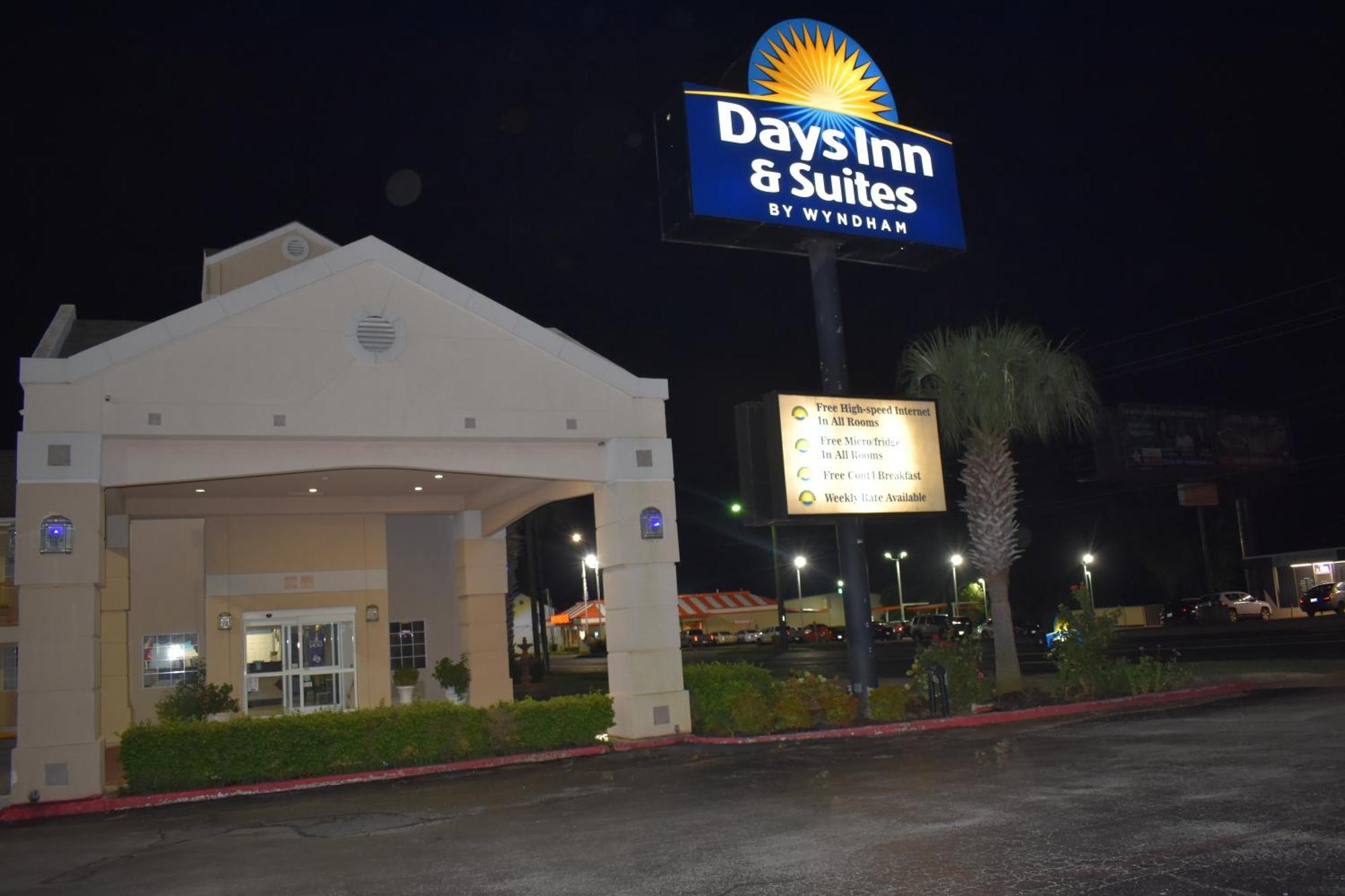 Days Inn By Wyndham Nacogdoches/Sfa University/Downtown Exterior photo